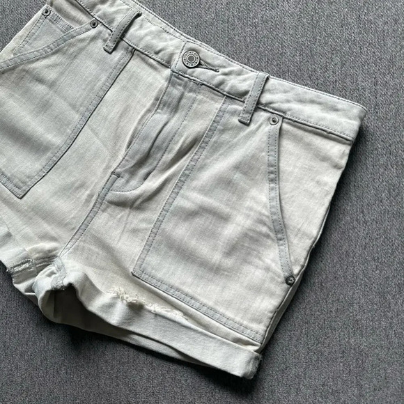 Free People Distressed Light Denim Shorts Size 28 - Picture 2 of 4